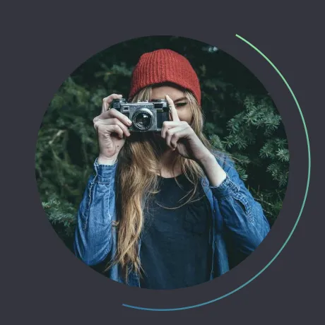 Circle image with a conic gradient partially covering the image